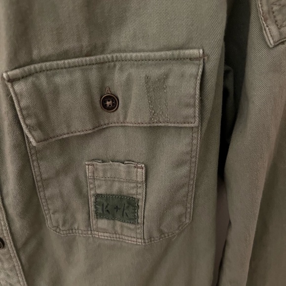 Kendall & Kylie army button down sz small - Picture 3 of 6